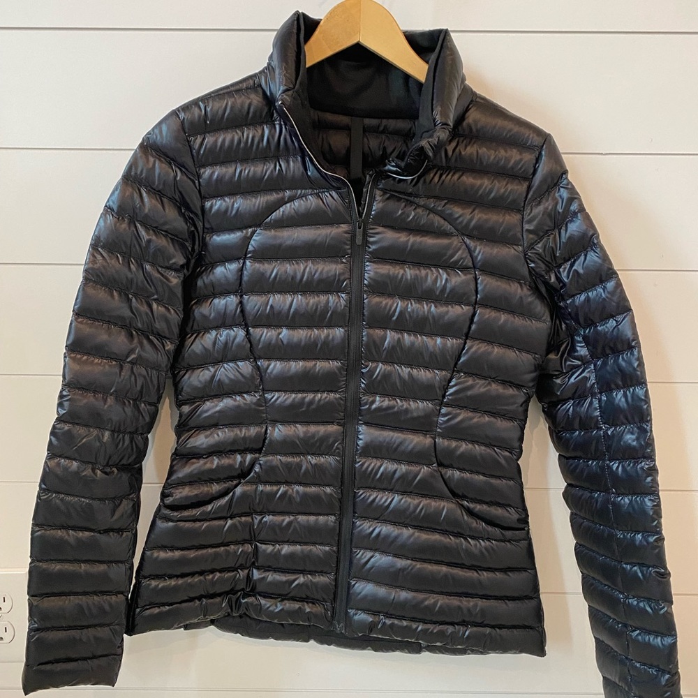 Lululemon - Pack It Down Jacket *Shine - Size 6 Black